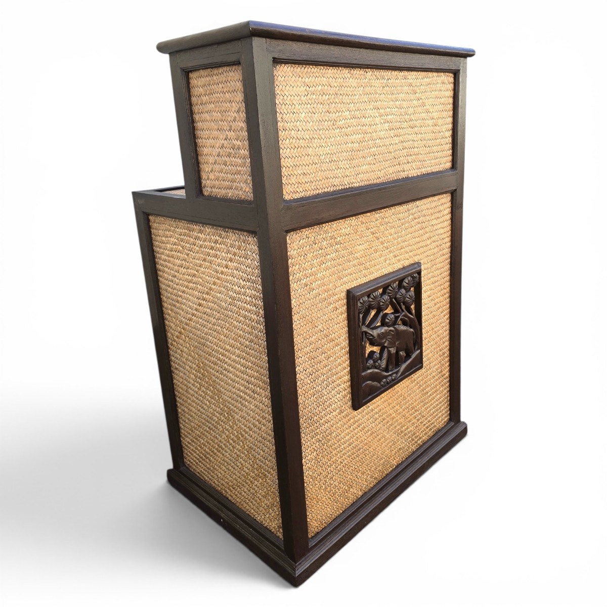 Tresen Rattan